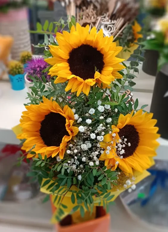 Букет из подсолнухов